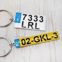 【CW】▩ஐ  Custom Keychains License Plate Keychain Personalized Car Number Keyring Photo Him New Drivers