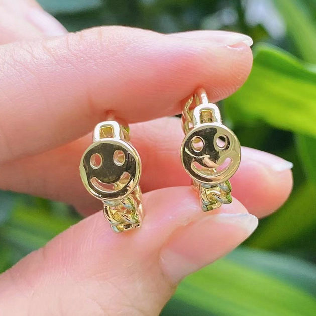 6pairs-wholesale-gold-plated-cuban-chain-smile-face-new-dainty-small-hoop-earrings-for-women-girl