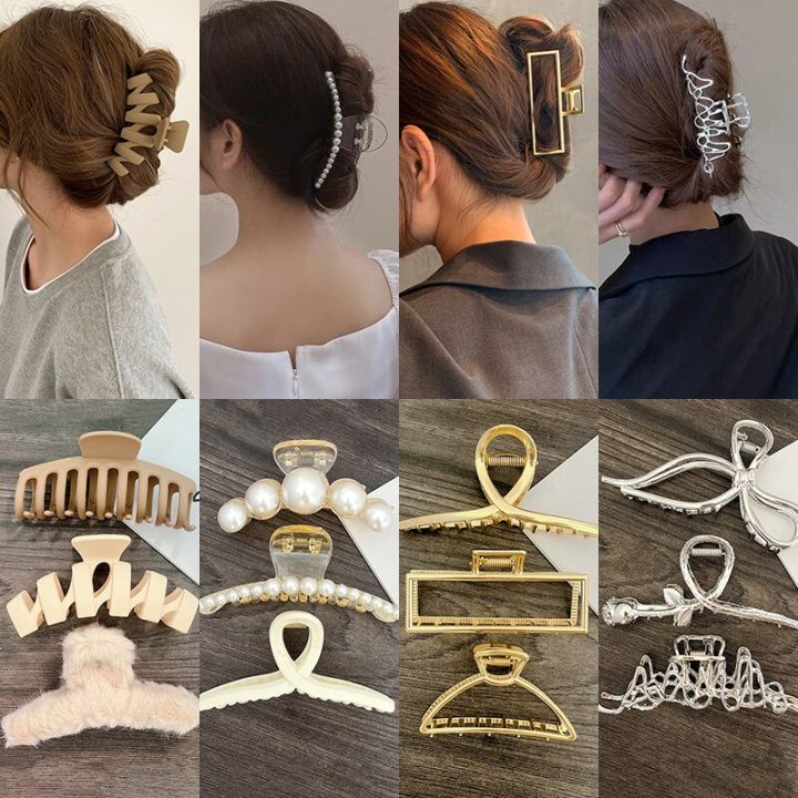 Kẹp tóc nữ kim loại vàng bạc Hàn Quốc là sản phẩm không thể thiếu trong bộ sưu tập phụ kiện của bạn. Với màu sắc và kiểu dáng đa dạng, chúng sẽ giúp bạn tạo nên phong cách thời trang ấn tượng và tự tin.