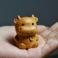 1pc Hand Carved Small Animal Statue Cow Sculpture Wooden Handicraft Animal Figurine Brings Gift