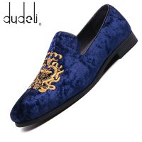 2020 Wedding Dress Shoes Casual Men Loafers New Big Size Lazy Peas shoes Embroidery Moccasins Shoes Suede Leather shoes Zapatos