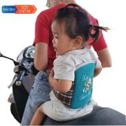 Hình Thật Đai đi xe máy, xe đạp bảo vệ an toàn cho bé