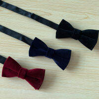 โบแฟชั่นของผู้ชายผ้าฝ้ายกำมะหยี่สีทองบ๊อกเซอร์คลาสสิก BowtiePophnin สำหรับถ่ายภาพฤดูใบไม้ร่วงและฤดูหนาวงานแต่งงานเจ้าบ่าว