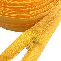 ✙ 5 Meters 25 Colors Nylon Coil Zippers with 10pcs Auto lock Zipper Pulls