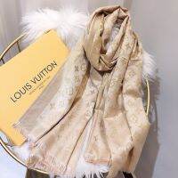 ผ้าพันคอ Syal Sutra ผ้าเช็ดไหมแบบยาวสีทองอเนกประสงค์อักษรใหม่ดั้งเดิม