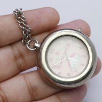 นาฬิกา Vintage มือสองญี่ปุ่น Pocket Watch นาฬิกาพก Hello Kitty ระบบ QUARTZ ทรงกลม กรอบเงิน หน้าปัดการ์ตูน หน้าปัด 39มม. สายสแตนเลสใช้งานได้ปกติ สภาพดี ของแท้ ไม่กันน้ำ