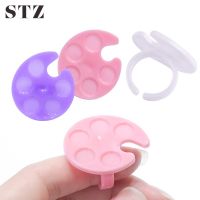 STZ 1pcs Plastic Mini Drawing Paint Color Palette Finger Ring Designs for UV Gel Polish Dish Nail Art Accessories Plate 618