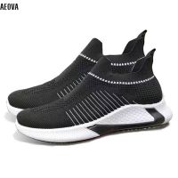 Xiaomi Sport Shoes Men Fashion Walking Shoes Mesh Ultra Lightweight Running Shoes Casual Breathable Knit Slip on Sneakers