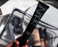 NARS Soft Matte Primer 30 ml. ไพรเมอร์เติมเต็มร่องรอยของเนื้อผิวที่ขาดความสม่ำเสมอให้กลับมาดูเรียบเนียนในทันที