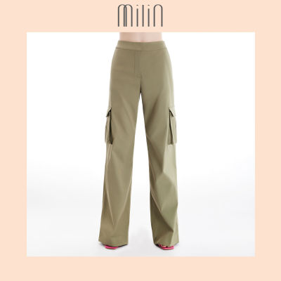 [MILIN] Mid waisted straight wide Legs cargo pants กางเกงคาร์โก้ทรงขากระบอกกว้างแต่งกระเป๋าแปะสองข้าง / Striking Cargo Pants