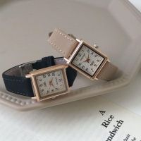 Niche design Internet celebrity fashion ins style middle school student retro waterproof watch female simple temperament belt quartz watch