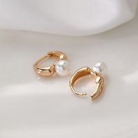 Simple Celebrity Style Gold Pearl Drop Earrings For Woman 2021 Korean Fashion Jewelry Wedding Girl 39;s Sweet Accessories