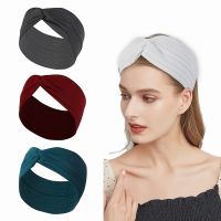 Bando salib bergaris Solid wanita bando lebar elastis memutar ikat rambut elastis cuci wajah olahraga Yoga hangat Turban aksesoris rambut