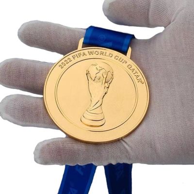 2022ฟุตบอลถ้วยเหรียญกาตาร์ World Champions เหรียญทองตรามิ่งขวัญรางวัลตกแต่งของที่ระลึกสำหรับการเก็บแฟนเหรียญของขวัญหัตถกรรม