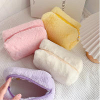 catani ?พร้อมส่งทันที? กระเป๋าเครื่องสำอาง กระเป๋าดินสอ ขนนุ่มนิ่ม fluffy กระเป๋าถือ แบบพกพา