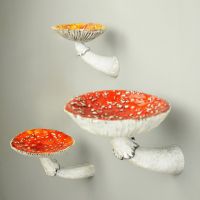 เห็ดแขวนชั้นวาง Amanita เห็ดรูปร่างผนังลอยชั้นวางไวน์เชิงเทียนตกแต่งงานฝีมือเรซินผนัง de CORR