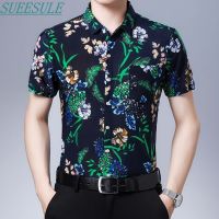 SUEESULE เสื้อเชิ้ตดอกไม้แขนสั้นมีกระเป๋าสำหรับผู้ชาย,เสื้อเชิ้ตผ้าไหมน้ำแข็งวัยกลางคนเสื้อเชิ้ตทรงหลวมขนาดใหญ่เดรสของพ่อฤดูร้อน