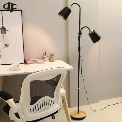 Nordic ไม้โคมไฟชั้น Simple E27 LED Wrought Iron บุคลิกภาพแนวตั้งปรับโคมไฟสำหรับห้องนั่งเล่นห้องนอน Study
