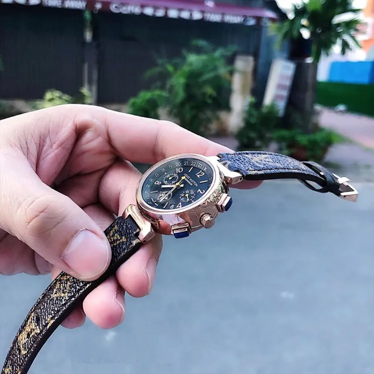 Đồng hồ nữ Louis Vuitton dây da cực đẹp chạy 3 kim