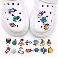 ตัวติดรองเท้ามีรู การ์ตูน Crocs Jibbitz 1ชิ้นน่ารัก นักบินอวกาศ PVC เครื่องประดับรองเท้า รองเท้า DIY อุปกรณ์เสริมหมุดสำหรับเด็ก ของขวัญ