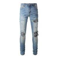 ๑ AMIRI กางเกงยีนส์วินเทจผู้ชาย สไตล์ High Street ทรงสลิมใหม่ แพทช์ Ripped Street Trend Casual Denim lightbluemendenim