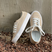 Giày thể thao nữ sneaker màu beige nhạt đế bằng cổ thấp 2September Venice