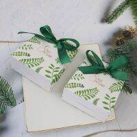 50pcs New Green Leaf Candy Box Wedding Favor Boxes Bonbonniere Gift Pacakging Dragee Bags with Ribbon Cookie Wrapping Paper Gift Wrapping  Bags