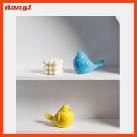 DANGL 1/2pcs เซรามิกส์ นกเซรามิก สีเหลือง/สีฟ้า 5.13.1นิ้วค่ะ รูปปั้นรูปนกพอร์ซเลน ง่ายๆ รูปปั้นตกแต่ง ของตกแต่งบ้านนกขนาดเล็ก สวนในสวน