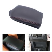 [Automobile accessories] สำหรับ VW Golf 5 MK5 2005 2006 2007 2008 2009 2010แผ่นหนังหุ้มคอนโซลกลางรถยนต์ทำจากไมโครไฟเบอร์ที่วางแขน