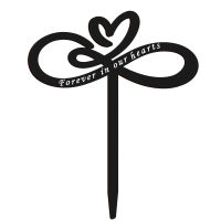 ความเห็นอกเห็นใจ Black Plaque Garden Decor สำหรับ Cemetery Outdoor Forever In Our Hearts Yard Grave Marker Memorial Metal Lawn Stake