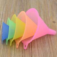 Funnel Set Cooking Transferring Cone Kitchen Tools Portable Stackable Lab Flask Bright Colors Reusable 5 Sizes For Oil Liquid