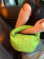 กระเป๋าผู้หญิง 2023 ใหม่แฟชั่นสไตล์ตะวันตกคุณภาพสูงเรียบง่ายทอมือ bags กระเป๋าถือดีไซน์เฉพาะกลุ่ม -