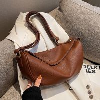 Casual soft-surface retro small bag 2023 autumn and winter new womens bag popular versatile crossbody bag single shoulder dumpling bag 【JYUE】