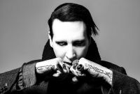 โปสเตอร์ Marilyn Manson มาริลีน แมนสัน รูปภาพขนาดใหญ่ ของขวัญ วงดนตรี Rock Music Poster ของแต่งบ้าน ของแต่งห้อง โปสเตอร์ติดผนัง โปสเตอร์ติดห้อง 77poster