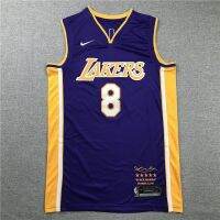 เสื้อผ้าบอลที่นิยมมากที่สุด ขายดี เสื้อกีฬา ปักลาย NBA Lakers 8 Kobe Retirement Edition สีม่วง สําหรับผู้ชาย 218601