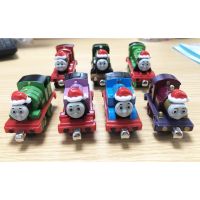 ตู้รถไฟของเล่นรถยนต์โมเดลของเล่น Thomas And Friends สไตล์คริสต์มาสโมเดลของขวัญสำหรับเด็กรถไฟแม่เหล็กของเล่นโมเดลเพอร์ซี่เอ็ดเวิร์ดโดนัลด์เฮนรี่