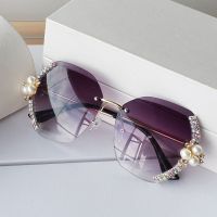 Diamond Pearl Gradient Sunglasses Women Rimless Vintage Luxury Crystal Glasses Fashion Vintage Eyeglasses Lentes De Sol Mujer