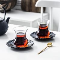 แก้วใส่ชาดำ Cangkir Kopi Kaca Türkiye ถ้วยน้ำถ้วยเครื่องดื่มร้อนในครัวเรือนที่มีชุดชาแผ่น