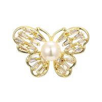 High end Cute Butterfly Brooch Crystal Zircon Pearl Insect Lapel Pins Cardigan Suit Collar Luxulry Jewelry Brooches Accessories