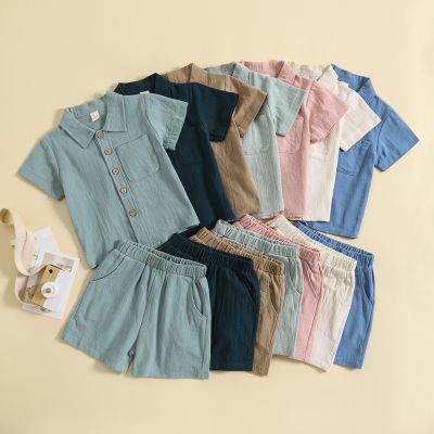 เสื้อคอปกฝ้ายลินินสีทึบลำลองสำหรับฤดูร้อนของเด็กผู้ชายชุดสองชิ้นพร้อมกระเป๋าและกระดุมขนาดเล็ก