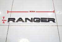 ตัวนูนติดฝากระโปงหน้ารถ FORD RANGER พลาสติกสีดำ ขนาด 30.5X3.4cm ติดตั้งด้วยเทปกาวสองหน้าด้านหลัง