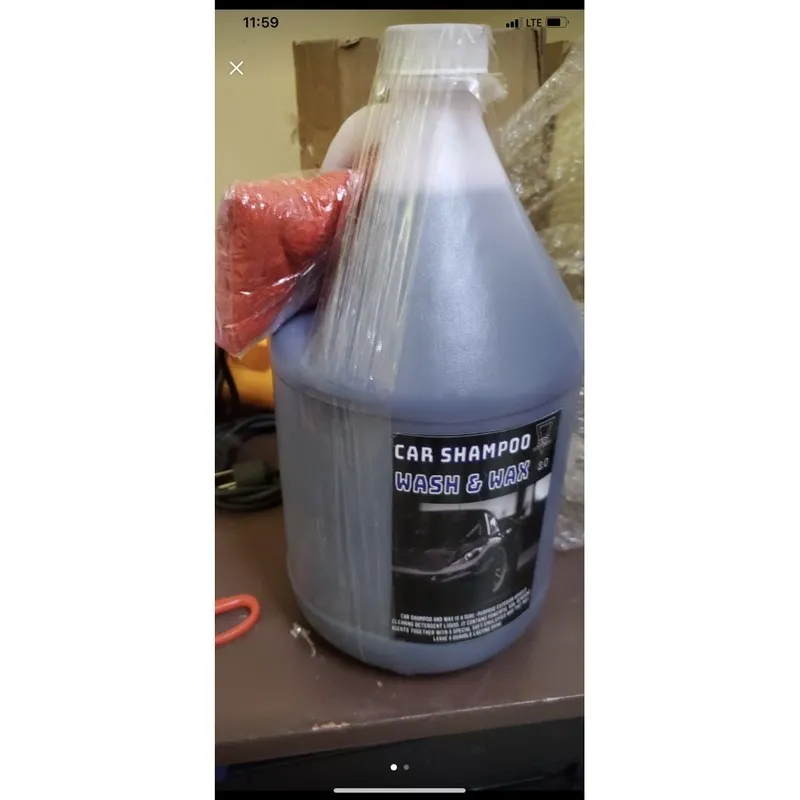 car shampoo with carnauba wax and foam booster 4Liters