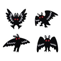 Dark Bat shape Animal Brooch Halloween Series Pins Punk Demon Alloy badge Accessories wholesale Gift to friends Fashion Brooches Pins