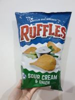 Ruffles Sour Cream &amp; Onion Potato Chips 184 g. รัฟเฟิลส์ ซาวครีมและหัวหอม 184 กรัม มันฝรั่งทอด