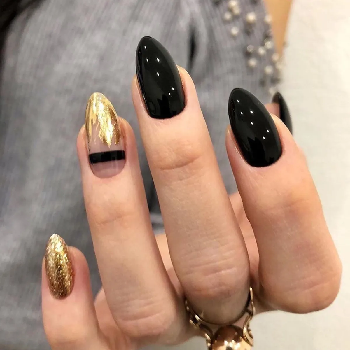 gold oval nails