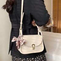 [COD] Fashionable silk scarves high-end texture autumn and winter bags womens locks new retro square one-shoulder Messenger