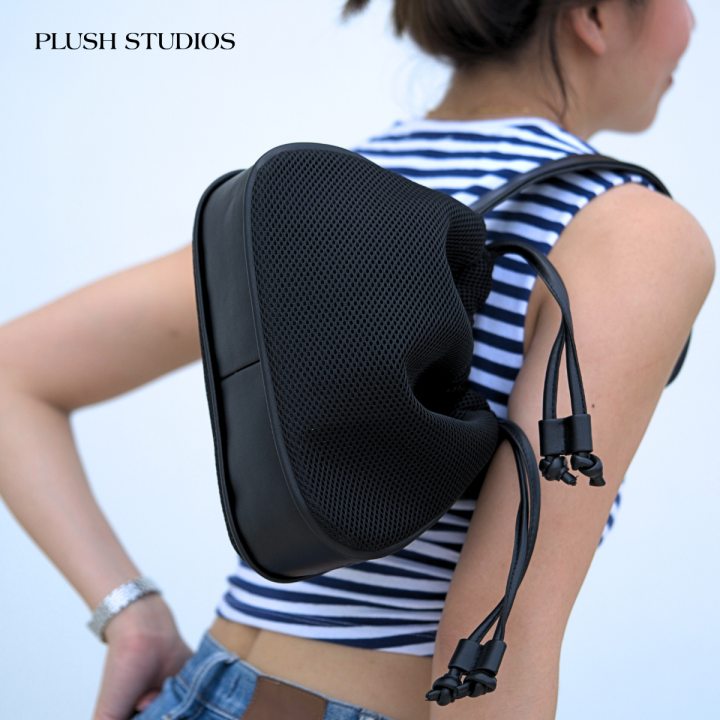กระเป๋าสะพายข้าง-plush-studios-รุ่น-new-wonton-bag