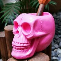 1PC Pink Skull Head Makeup Brush Pot Resin Pen Holder Pencil Storage Container Desktop Stationery Organizer Ornaments