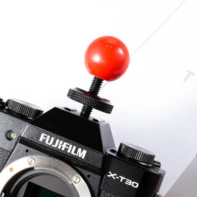 Metal Little Red Ball ไฟฉายกล้องจมูกสีแดงฝาครอบรองเท้าร้อนสำหรับ Canon Nikon Fuji Samsung Leica olympu LUMIX mirrorless