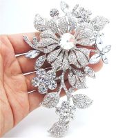 Crystal Flower Brooches for Women Luxury Silver Color Banquet Wedding Clothing Pin Female Gift